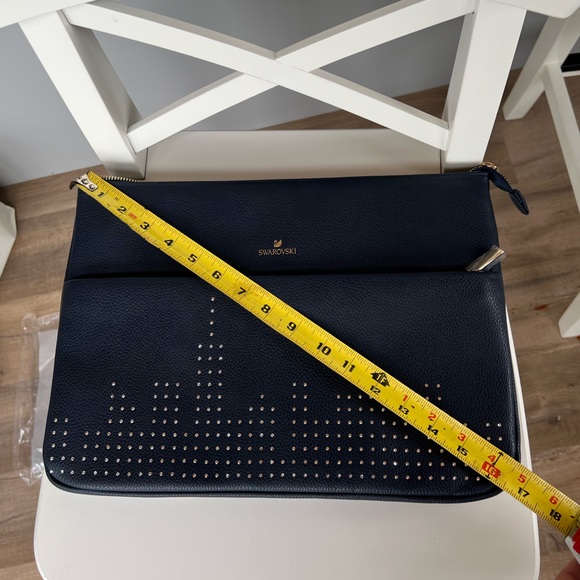 Swarovski NY City Skyline 16” Lap Top Case Brand New - Picture 7 of 8